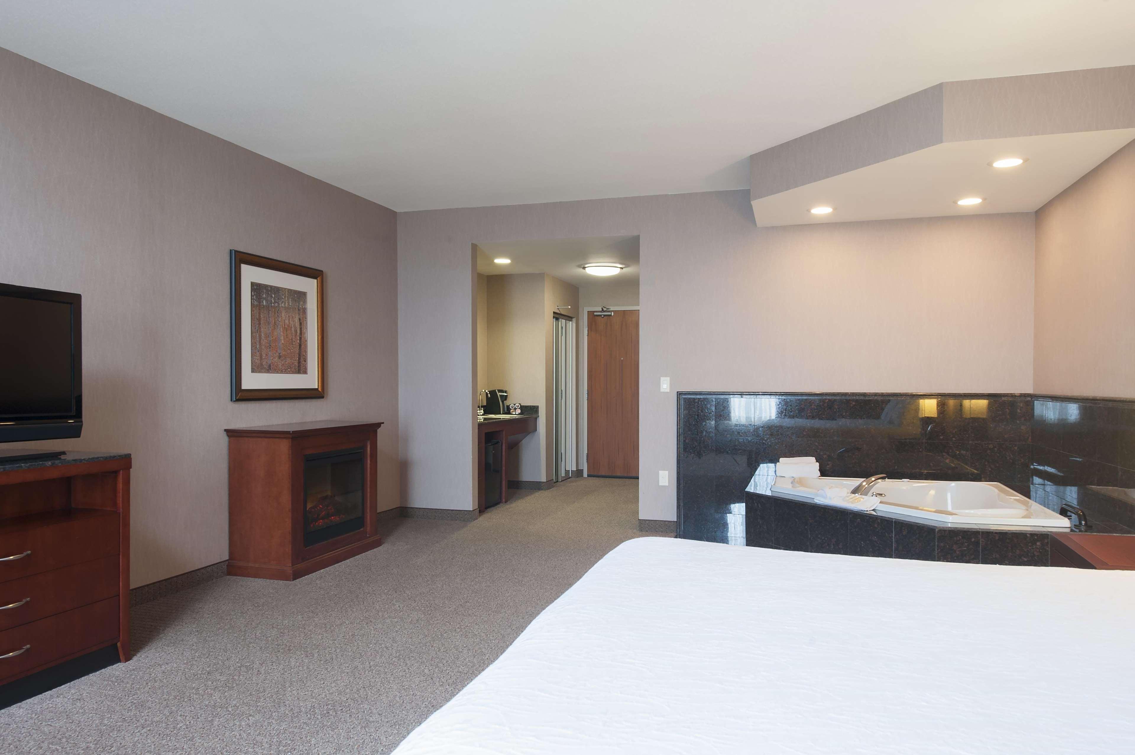 Hilton Garden Inn Indianapolis South/Greenwood Ngoại thất bức ảnh